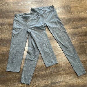 Women’s S athletic leggings pair